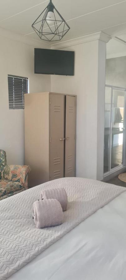 Dewdrop Farm Stay 에르멜로 외부 사진